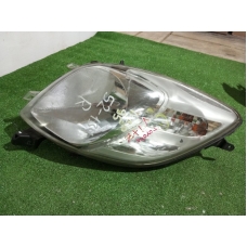 Фара правая TOYOTA VITZ NCP95 2005-2007