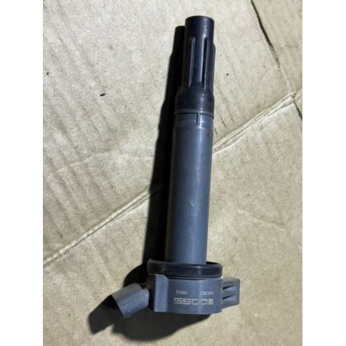 Катушка зажигания TOYOTA CAMRY ACV40 2GR-FE Катушка зажигания TOYOTA CAMRY ACV40 2GR-FE