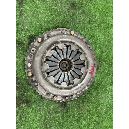 Маховик МКПП SUZUKI LIANA M16A 2001-2007 Маховик МКПП SUZUKI LIANA M16A 2001-2007